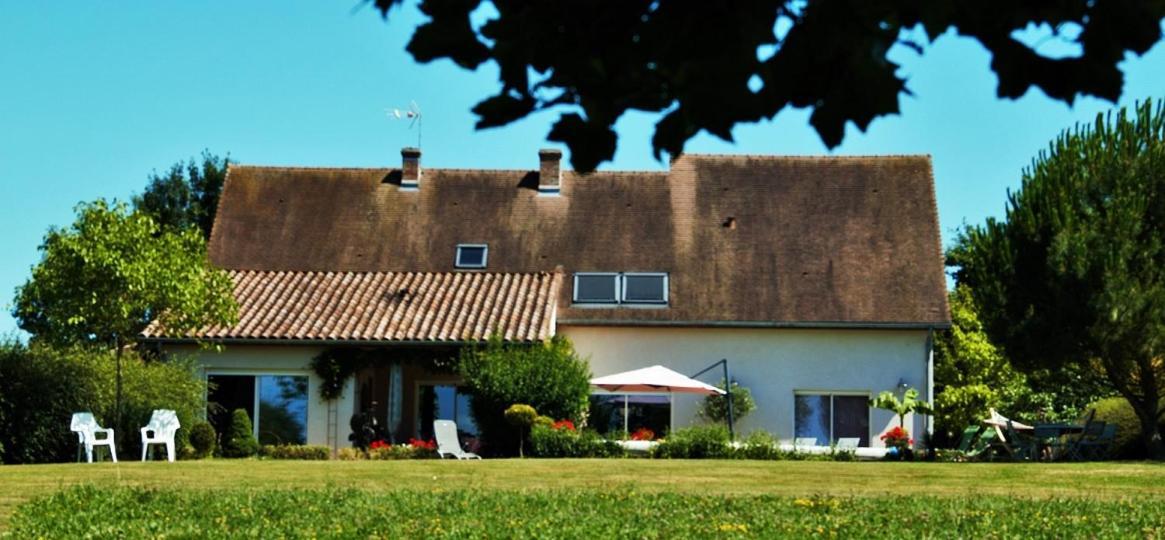La Dinandiere La Chapelle-de-Bragny Exterior foto